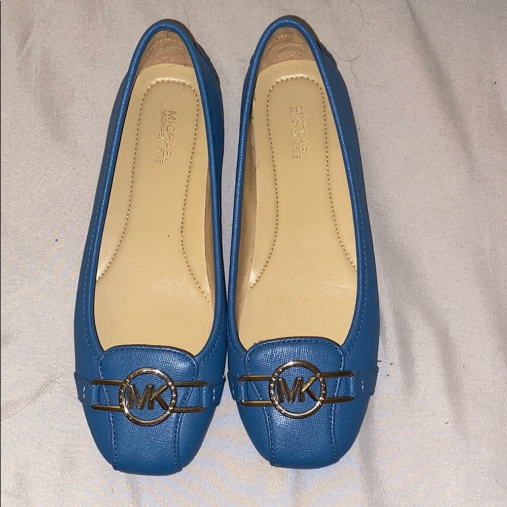 Michael Kors flats size 6